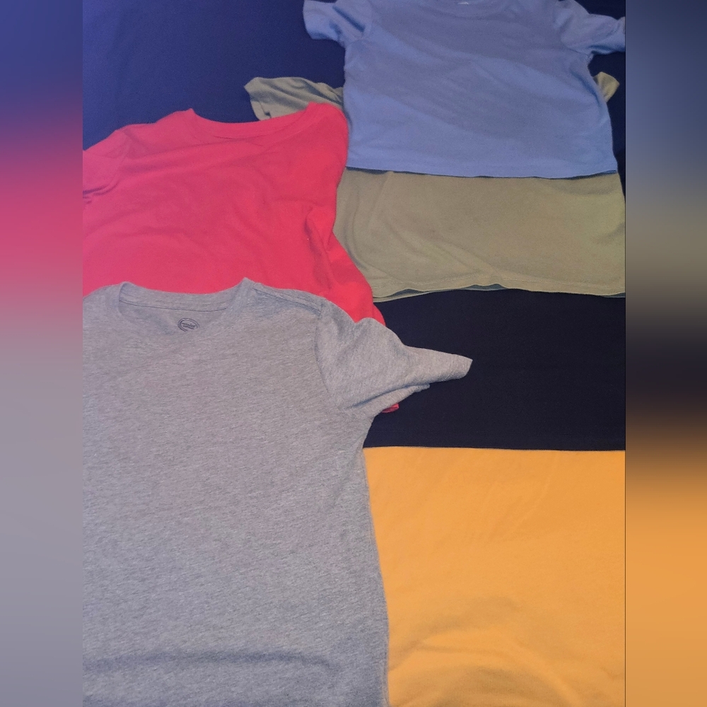 6 Wonder Nation  T-Shirt Set - Gray, Red, Blue, Green, Yellow, Black  Size 8 Med